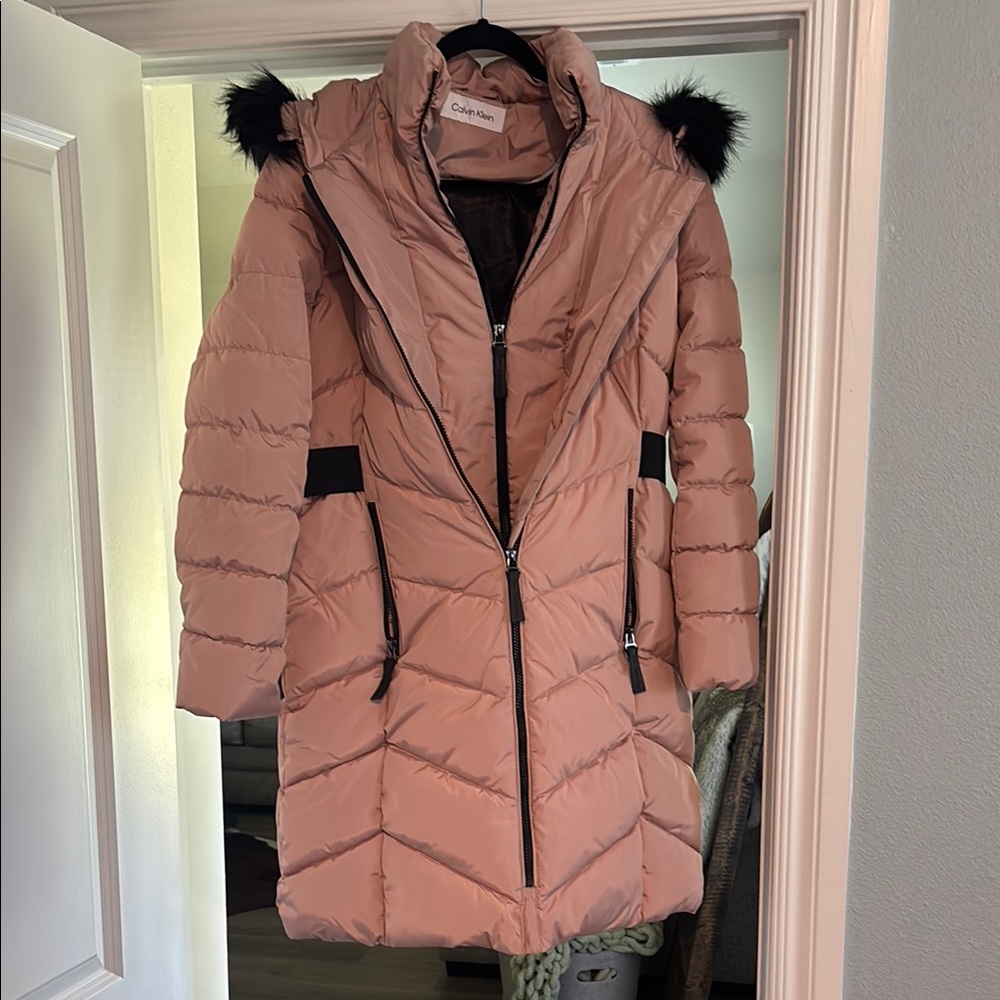 Calvin Klein Pink Puffer Jacket with Fur-Trimmed Hood